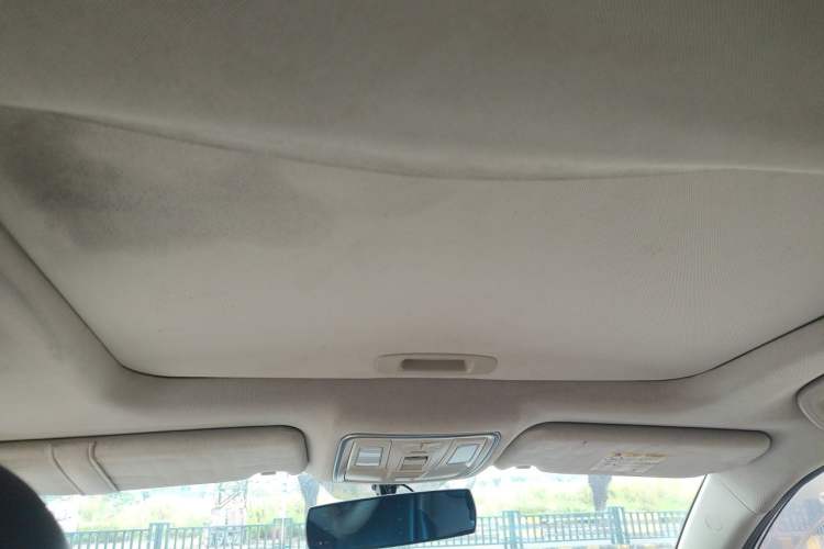 Used Geely Auto Vision X6 2016 1.3T CVT Luxury Model Headliner
