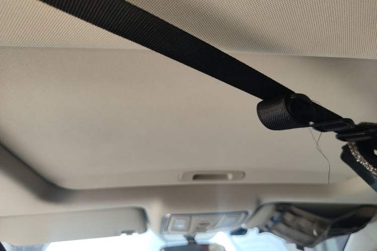 Used Geely Auto Vision X6 2016 1.3T CVT Luxury Model Headliner