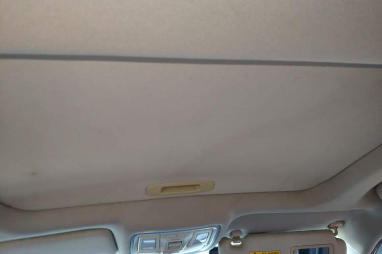 Used Geely Auto Vision X6 2016 1.3T CVT Flagship Model Headliner