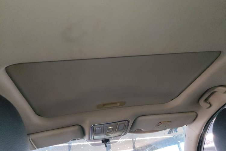 Used Geely Auto Vision X6 2016 1.3T CVT Flagship Model Headliner