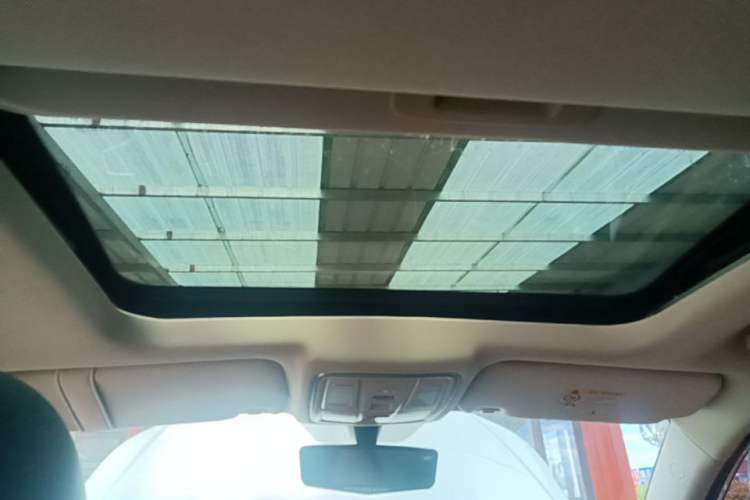 Used Geely Auto Vision X6 2016 1.3T CVT Flagship Model Headliner