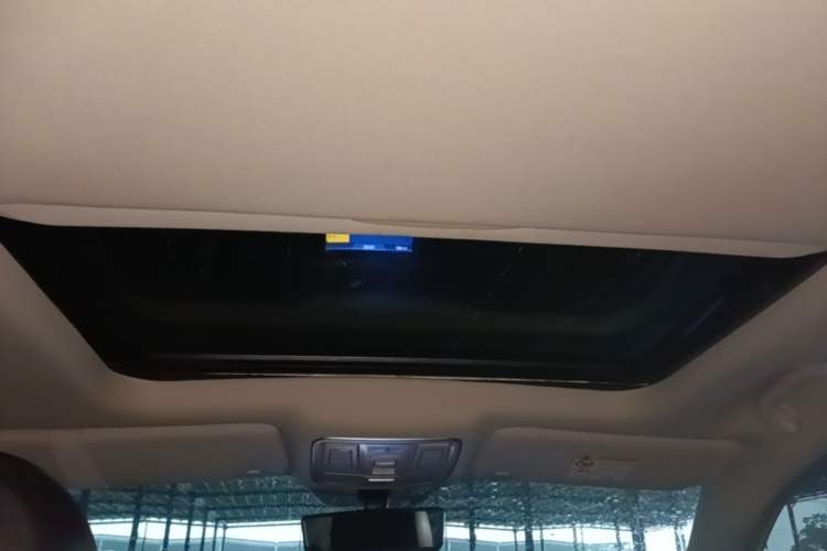Used Geely Auto Vision X6 2016 1.3T CVT Luxury Model Headliner
