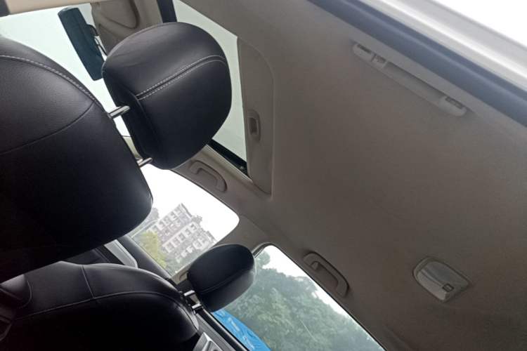 Used Geely Auto Vision X6 2016 1.8L Manual Luxury Model Headliner