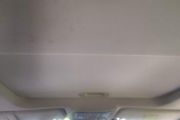 Used Geely Auto Vision X6 2016 1.8L Manual Luxury Model Headliner