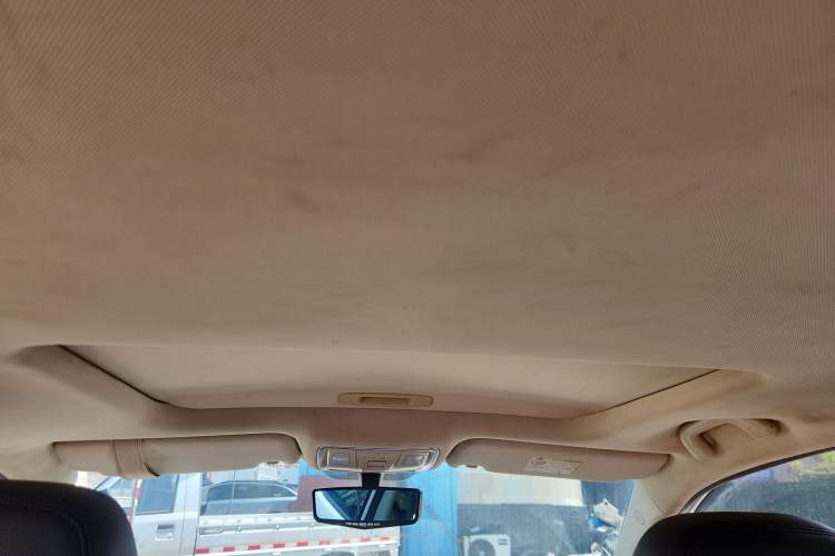 Used Geely Auto Vision X6 2016 1.3T CVT Flagship Model Headliner