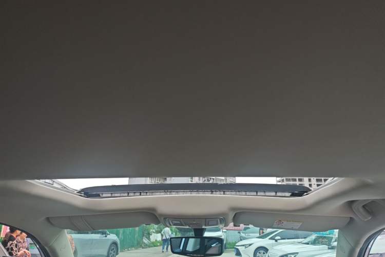 Used Geely Auto Vision X6 2016 1.3T CVT Flagship Model Headliner