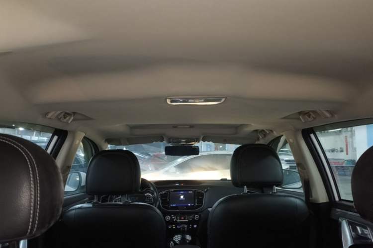 Used Geely Auto Vision X6 2016 1.8L Manual Luxury Model Headliner