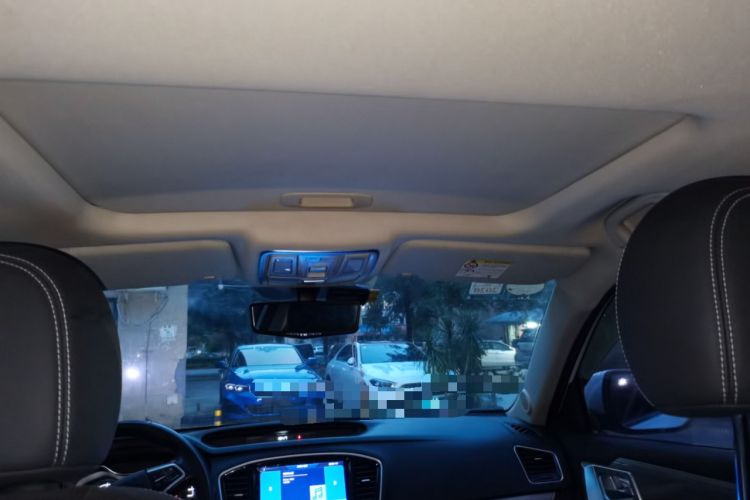 Used Geely Auto Vision X6 2016 1.8L Manual Luxury Model Headliner