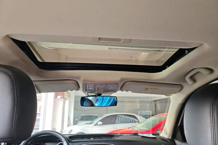 Used Geely Auto Vision X6 2016 1.3T CVT Flagship Model Headliner