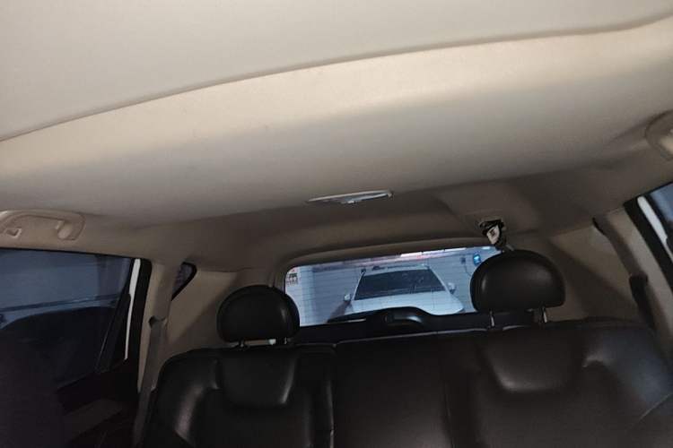 Used Geely Auto Vision X6 2016 1.8L Manual Luxury Model Headliner