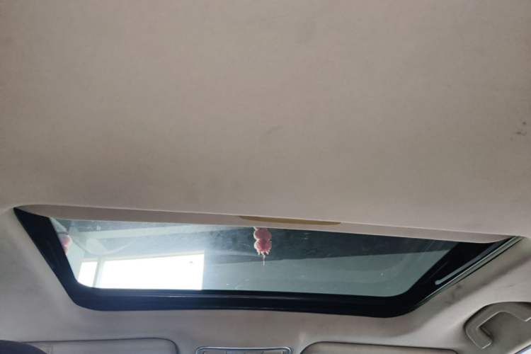 Used Geely Auto Vision X6 2016 1.3T CVT Luxury Model Headliner