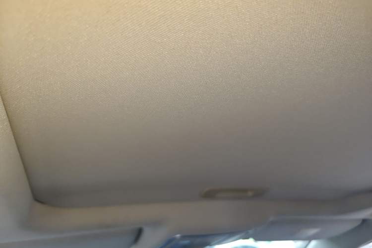 Used Geely Auto Vision X6 2016 1.8L Manual Luxury Model Headliner