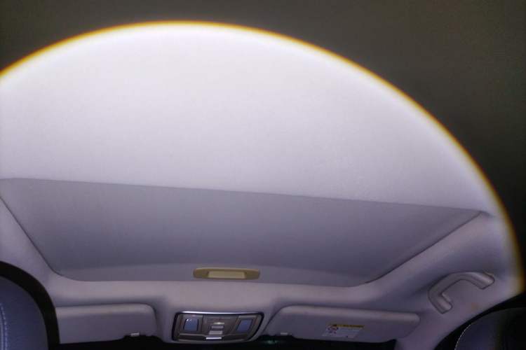 Used Geely Auto Vision X6 2016 1.3T CVT Luxury Model Headliner