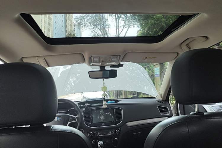 Used Geely Auto Vision X6 2016 1.3T CVT Luxury Model Headliner