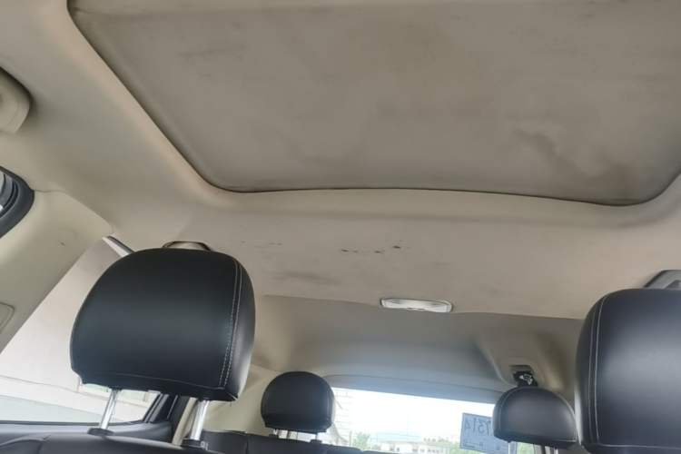 Used Geely Auto Vision X6 2016 1.8L Manual Luxury Model Headliner