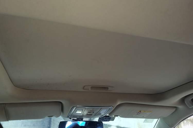 Used Geely Auto Vision X6 2016 1.3T CVT Flagship Model Headliner
