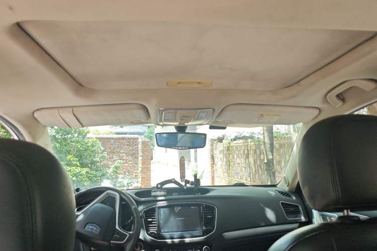 Used Geely Auto Vision X6 2016 1.3T CVT Flagship Model Headliner