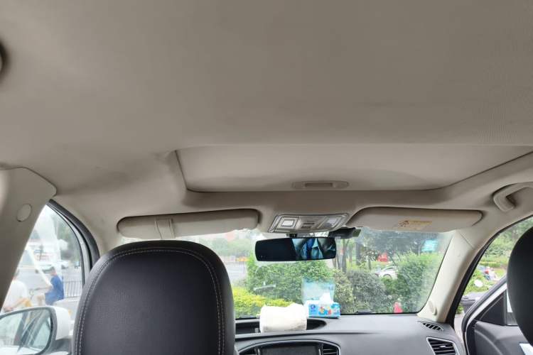 Used Geely Auto Vision X6 2016 1.8L Manual Luxury Model Headliner