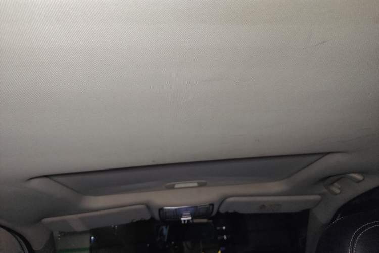 Used Geely Auto Vision X6 2016 1.8L Manual Luxury Model Headliner