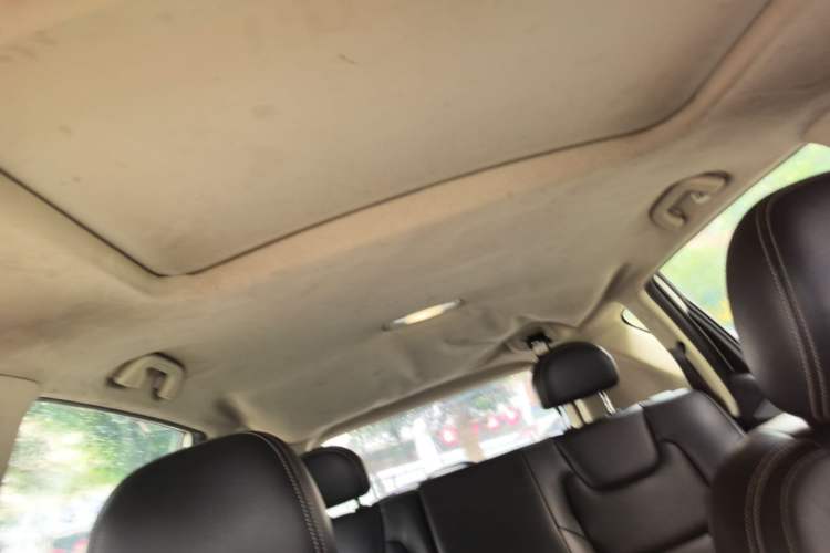 Used Geely Auto Vision X6 2016 1.8L Manual Luxury Model Headliner