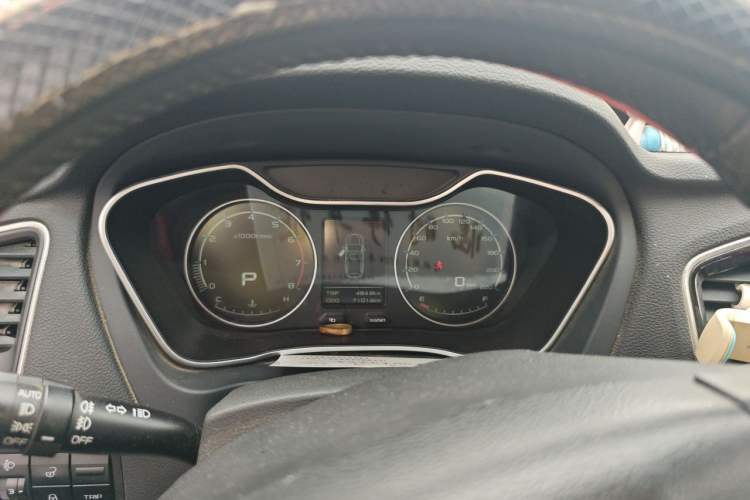 Used Geely Auto Vision X6 2016 1.3T CVT Luxury Model Instrument Cluster