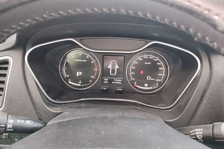 Used Geely Auto Vision X6 2016 1.3T CVT Flagship Model Instrument Cluster