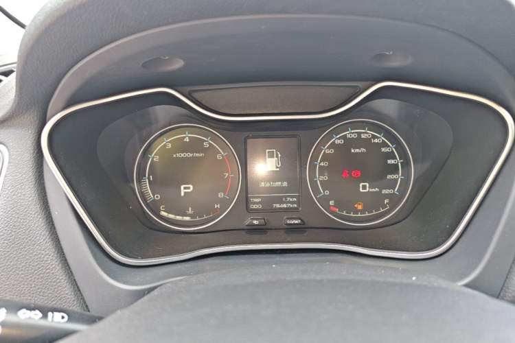 Used Geely Auto Vision X6 2016 1.3T CVT Flagship Model Instrument Cluster