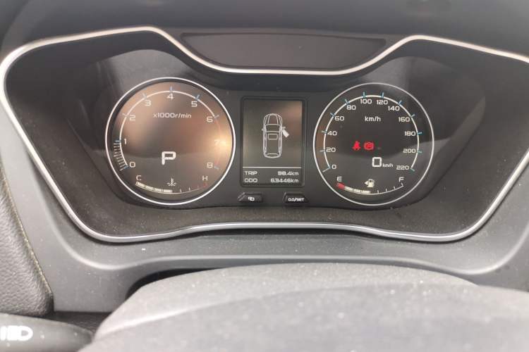 Used Geely Auto Vision X6 2016 1.3T CVT Flagship Model Instrument Cluster