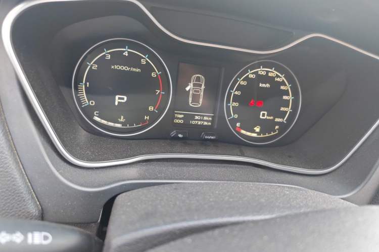 Used Geely Auto Vision X6 2016 1.3T CVT Flagship Model Instrument Cluster