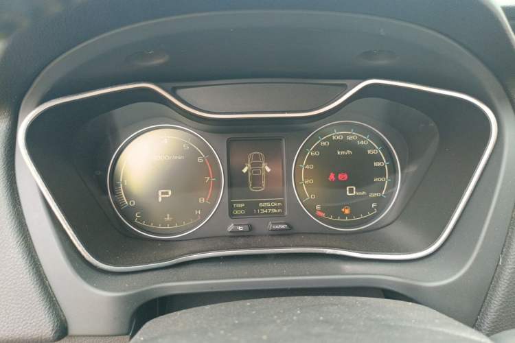 Used Geely Auto Vision X6 2016 1.3T CVT Flagship Model Instrument Cluster