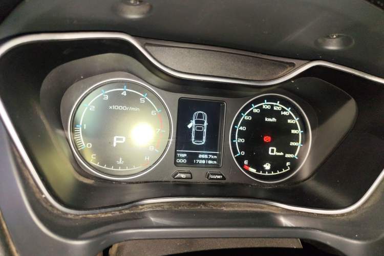 Used Geely Auto Vision X6 2016 1.3T CVT Flagship Model
