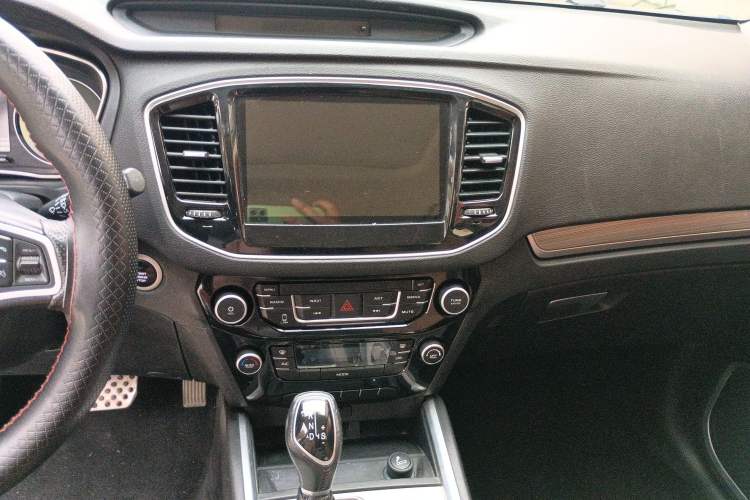 Used Geely Auto Vision X6 2016 1.3T CVT Luxury Model Interior 2