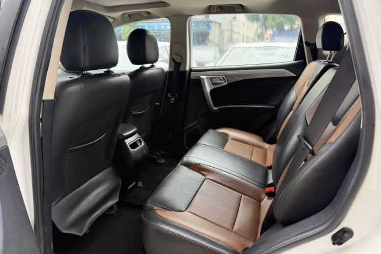 Used Geely Auto Vision X6 2016 1.3T CVT Luxury Model Interior 2