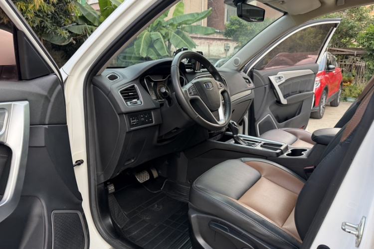 Used Geely Auto Vision X6 2016 1.3T CVT Luxury Model Interior 2
