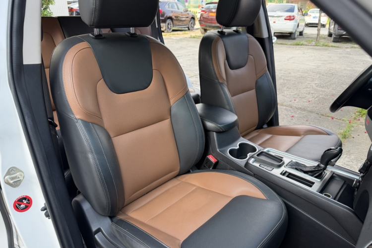 Used Geely Auto Vision X6 2016 1.3T CVT Luxury Model Interior 3