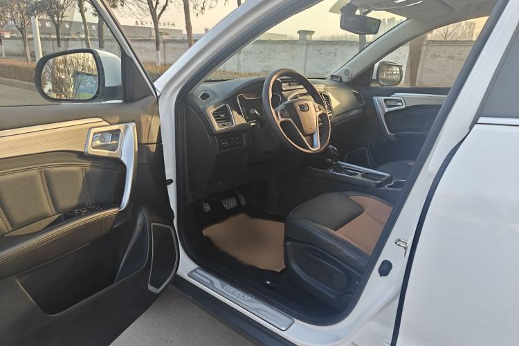 Used Geely Auto Vision X6 2016 1.3T CVT Luxury Model Interior 3