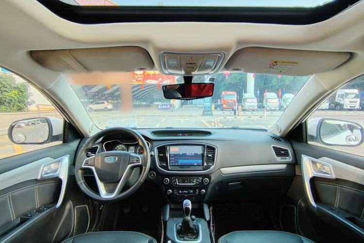Used Geely Auto Vision X6 2016 1.8L Manual Luxury Model Interior 4