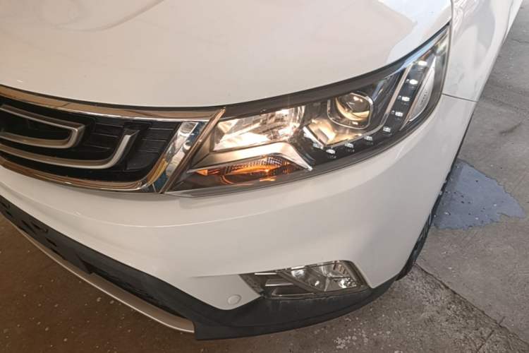 Used Geely Auto Vision X6 2016 1.8L Manual Luxury Model Left Front Headlight