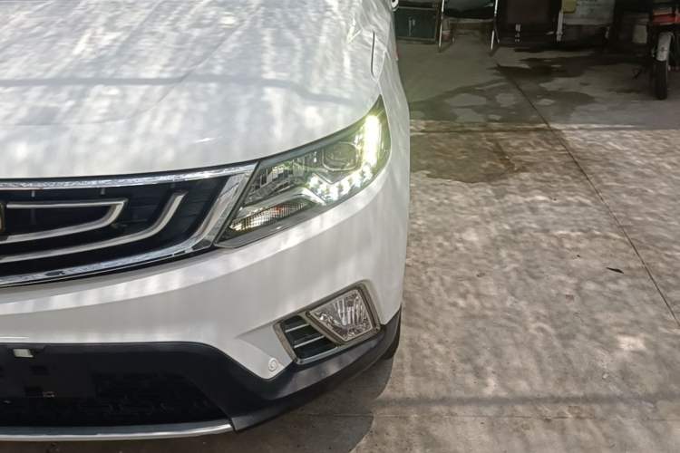 Used Geely Auto Vision X6 2016 1.3T CVT Flagship Model Left Front Headlight