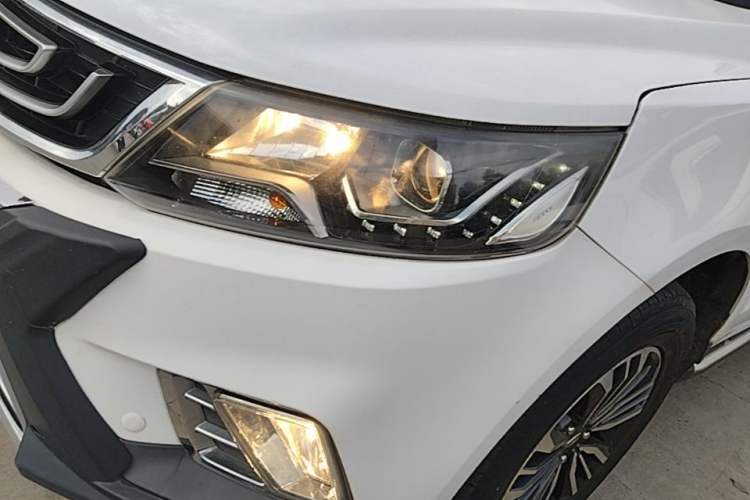 Used Geely Auto Vision X6 2016 1.3T CVT Luxury Model Left Front Headlight