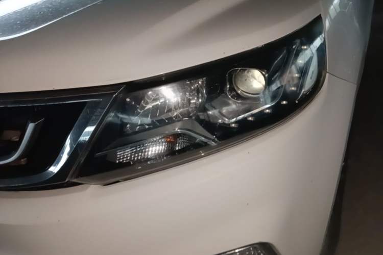 Used Geely Auto Vision X6 2016 1.3T CVT Luxury Model Left Front Headlight