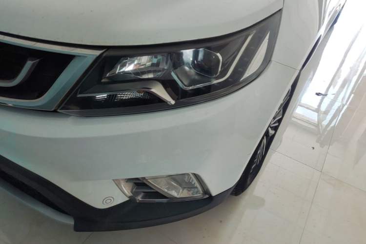 Used Geely Auto Vision X6 2016 1.3T CVT Flagship Model Left Front Headlight