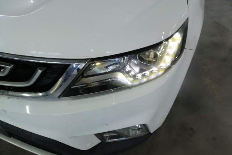 Used Geely Auto Vision X6 2016 1.8L Manual Luxury Model Left Front Headlight