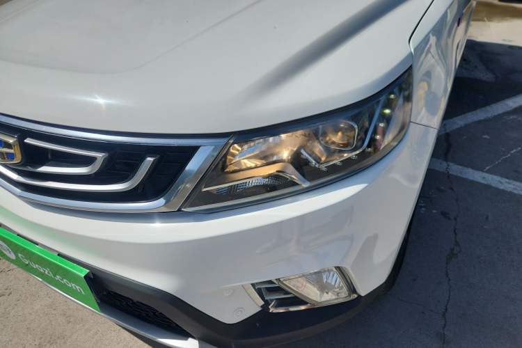 Used Geely Auto Vision X6 2016 1.3T CVT Flagship Model Left Front Headlight