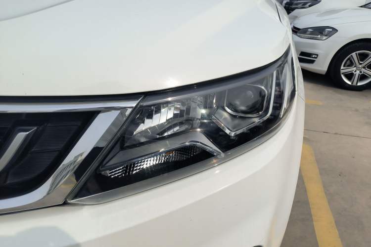 Used Geely Auto Vision X6 2016 1.3T CVT Flagship Model Left Front Headlight
