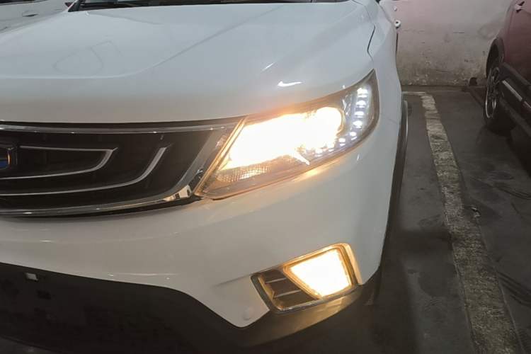 Used Geely Auto Vision X6 2016 1.8L Manual Luxury Model Left Front Headlight