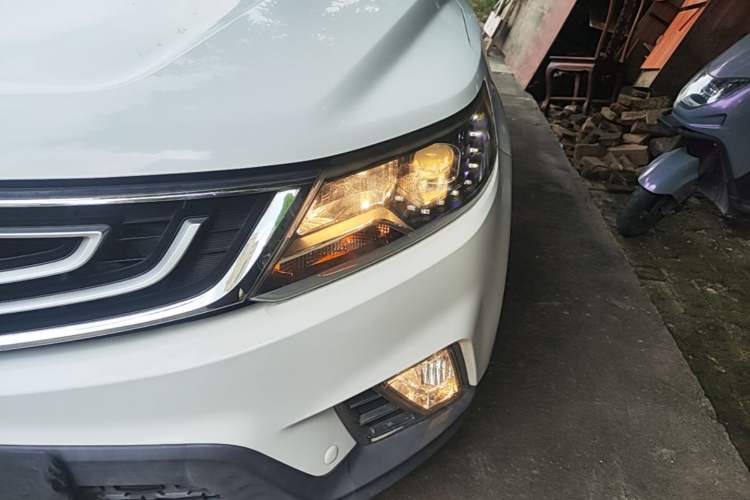Used Geely Auto Vision X6 2016 1.3T CVT Luxury Model Left Front Headlight