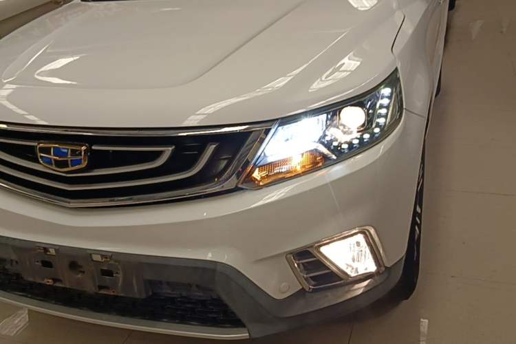 Used Geely Auto Vision X6 2016 1.8L Manual Luxury Model Left Front Headlight