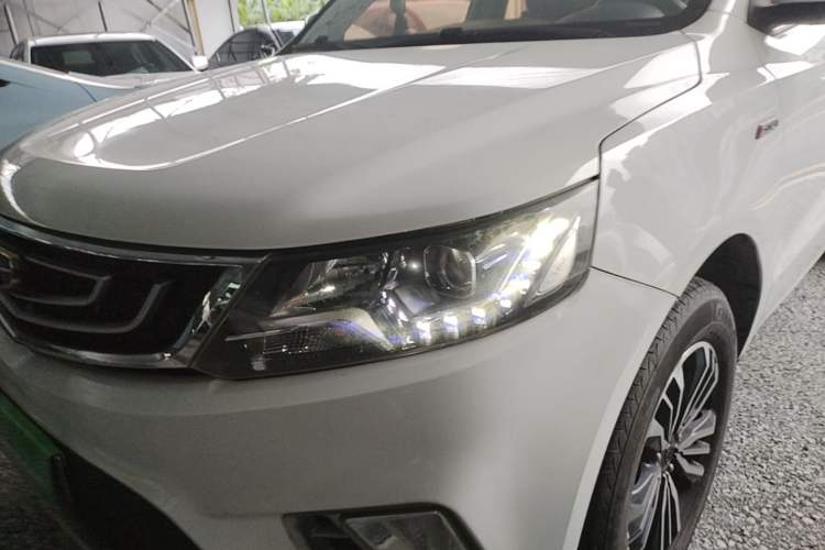 Used Geely Auto Vision X6 2016 1.3T CVT Flagship Model Left Front Headlight