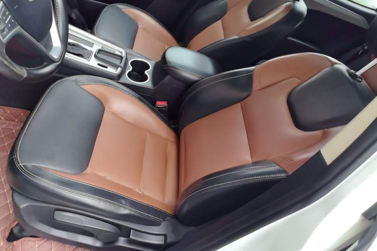 Used Geely Auto Vision X6 2016 1.3T CVT Luxury Model Left Front Seat
